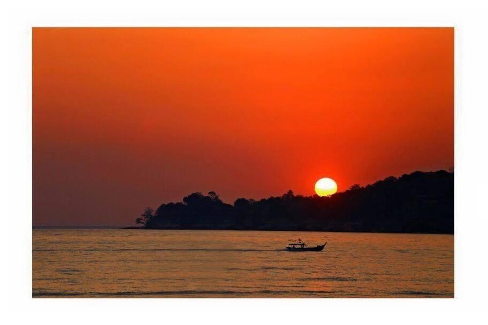 Alia Residence Business Resort Padang Mat Sirat Exteriör bild